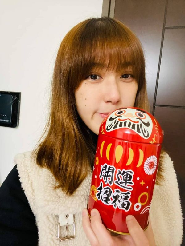 Debby 徐彩婷